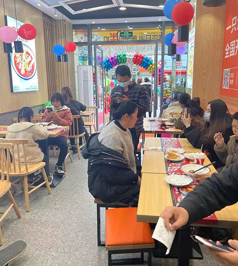 熱烈祝賀湖北仙桃如意餛飩加盟店盛大開業，預祝老板生意興??！