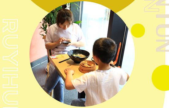 5年，5個員工，日入10000+，如意餛飩加盟商訪談