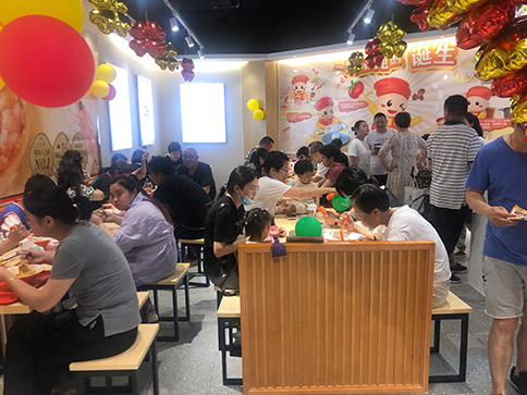 熱烈祝賀如意餛飩無錫宜興寶龍廣場(chǎng)店盛大開業(yè)！